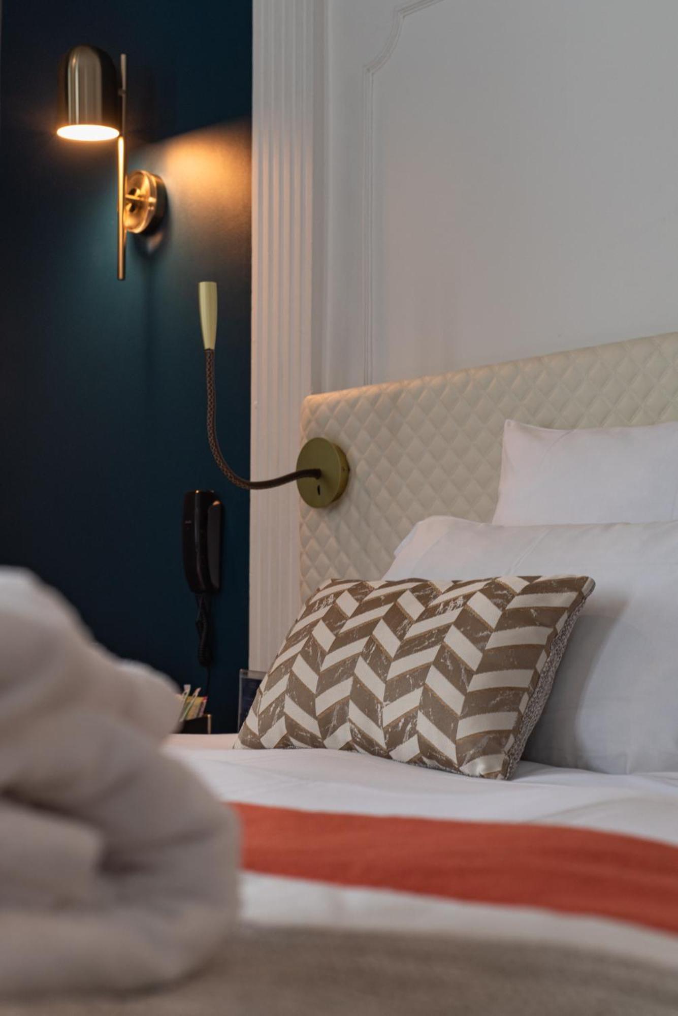 Oceania Hotel D'Anjou Анже Екстериор снимка