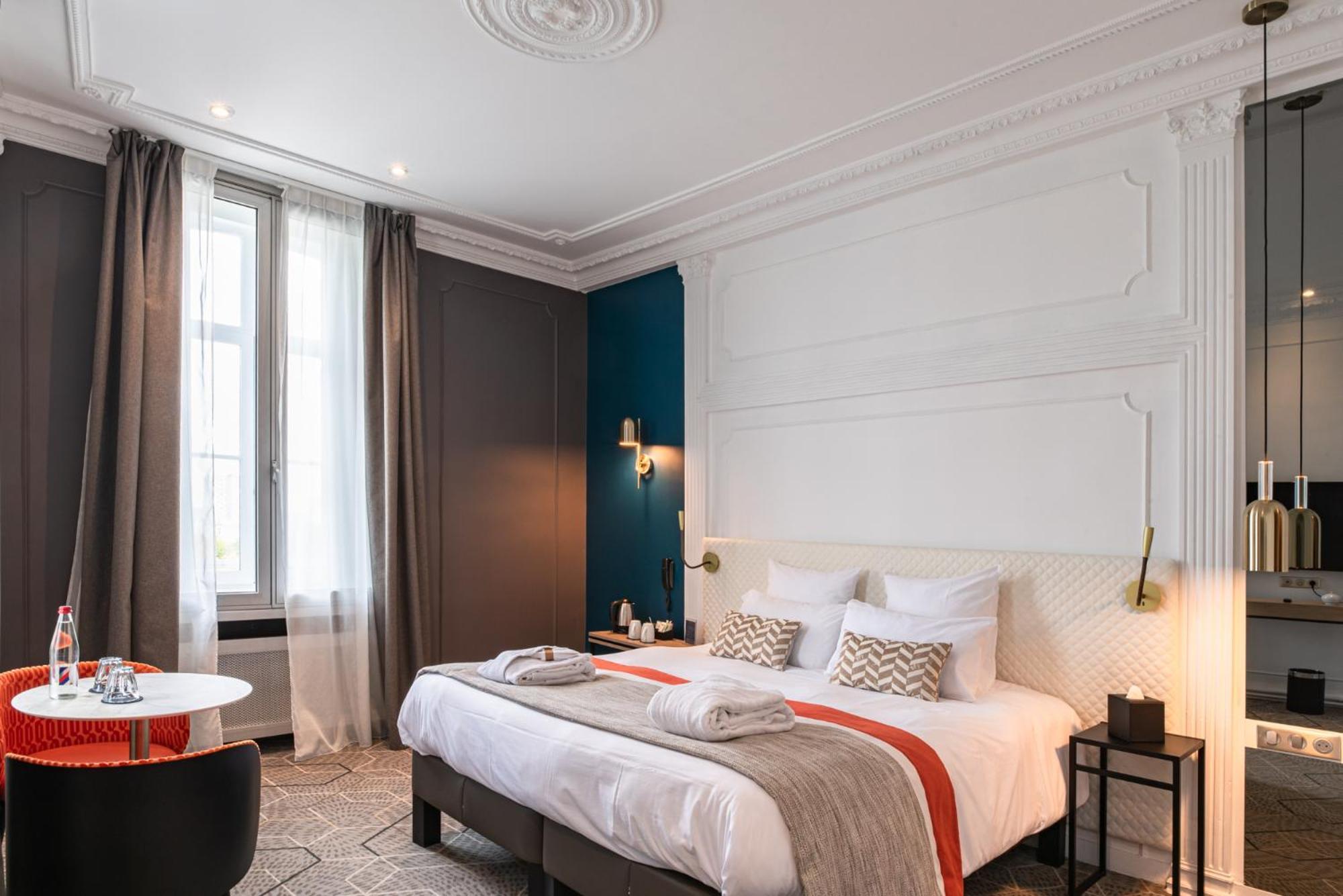 Oceania Hotel D'Anjou Анже Екстериор снимка